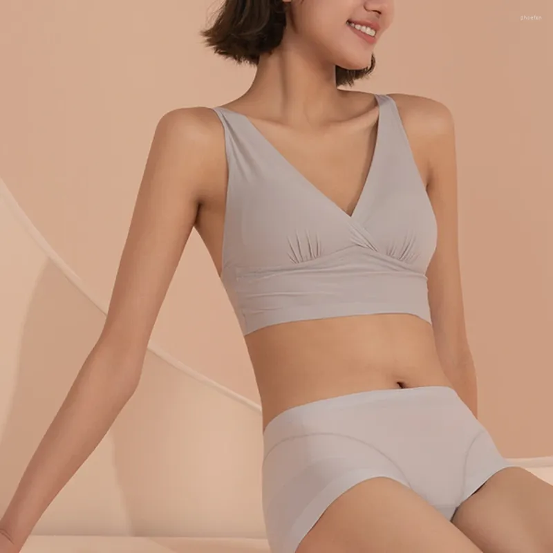 Réservoirs pour femmes Femmes Tube Top avec soutien-gorge rembourré en dentelle de soie Camisole Brassier de haute qualité Chine Fournisseur