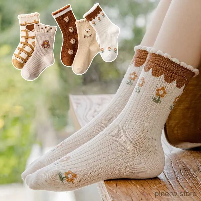 Kids Socks 5 Pairs/Lot Kids Soft Cotton Socks Korean Love Heart Flower Print Baby Girl Socks Autumn Winter Warm Children Middle Tube Socks