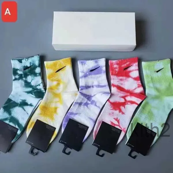 Mens Socks Tie Dye Women Strumpor Breattable Pure Cotton Wholesale Jogging Basketball Football Sports With Box W0VH