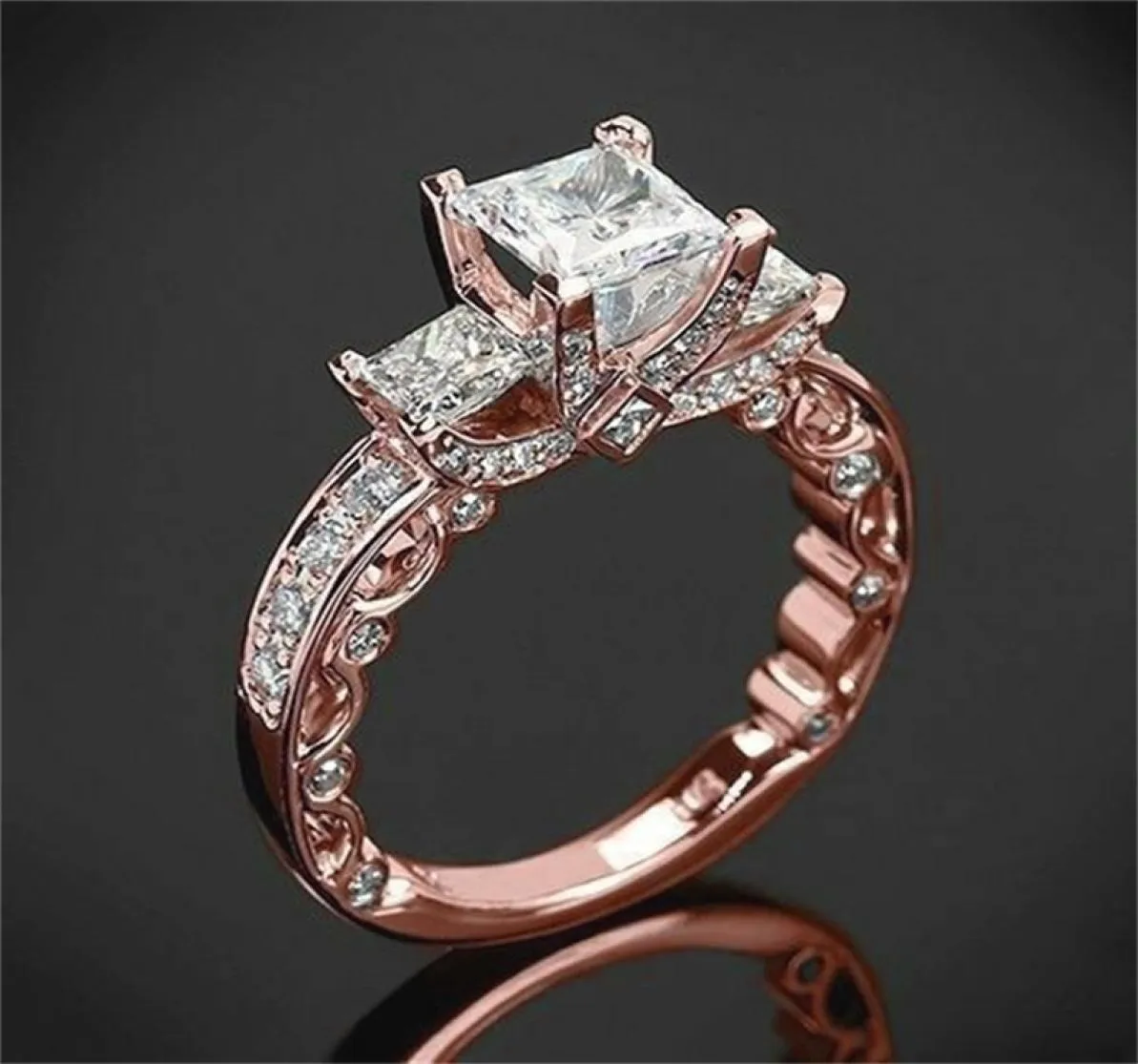 14K Gold Princess Pierścień dla kobiet ANILLOS MUJER BIZUTERIA CZEKOWANIE Bijoux Femme Diamentowa biżuteria Anel Rose Rings1896871