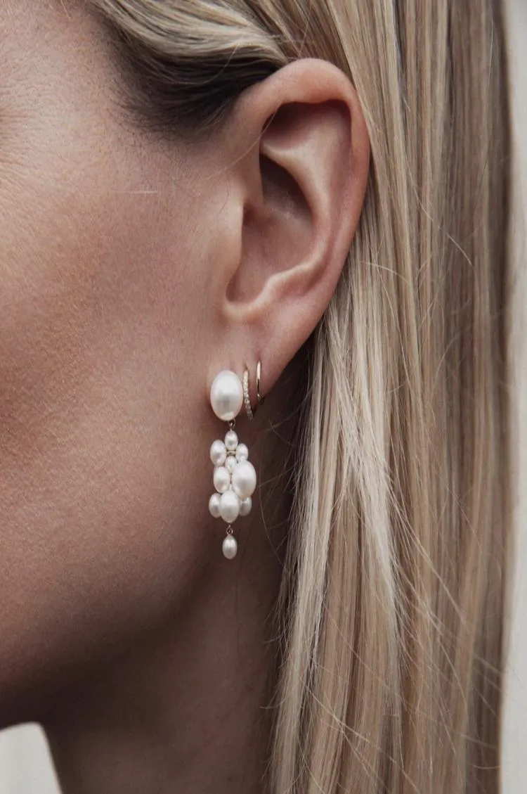 INS Französisch Exquisite Größe Nachahmung Perle Trauben Cluster Form Ohrringe Weibliche Koreanische Temperament Temperament Design Ohrringe6682240