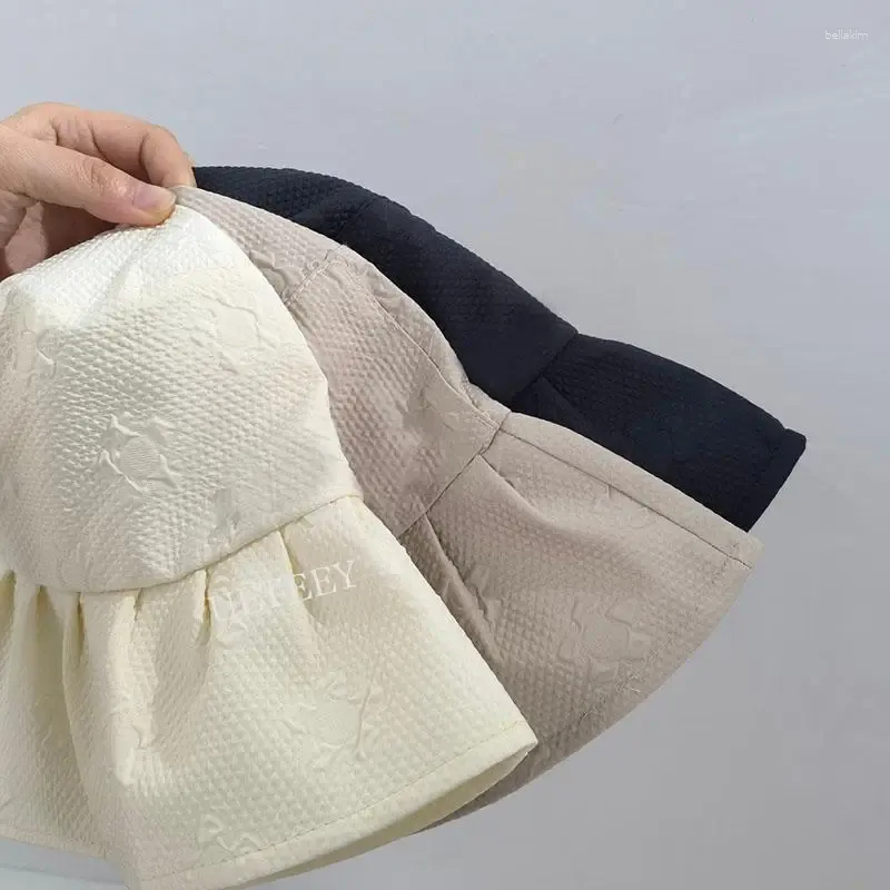 Береты 2024, нишевая плиссированная рыбацкая шляпа, женская темпераментная универсальная японская панама, уличная мода, корейская версия, шляпы-горшки