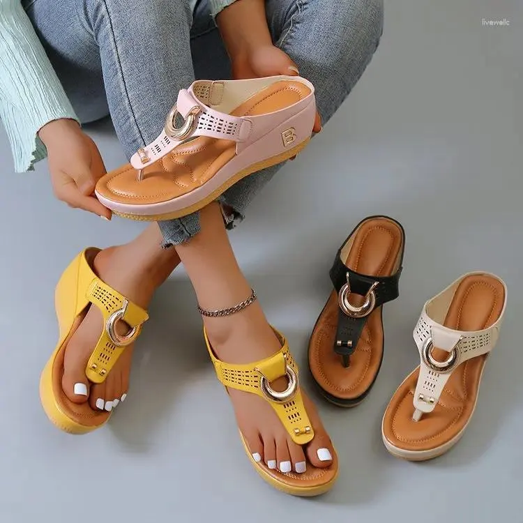 Slippers Shoes For Girls Woman's Slides On A Wedge Rubber Flip Flops Low Shale Female Beach Lady 2024 Hawaiian Summer Sabot Fabr