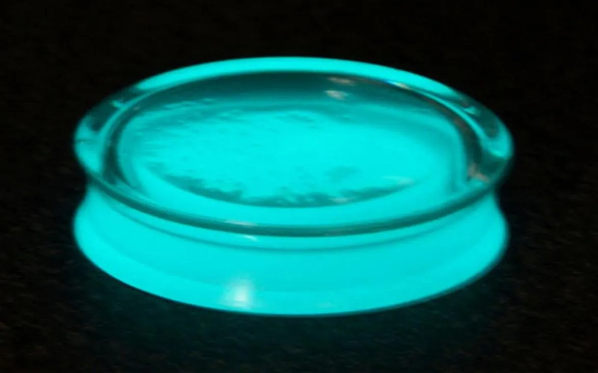 Nieuw aangekomen 6mm20mm lichaamssieraden acryl dubbel uitlopende oordop gauge glow in the dark vloeibare vleestunnel oor expander 32pcslot3880296