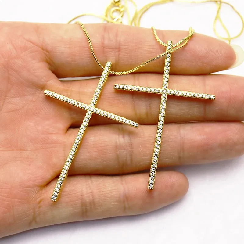 Tiny Cross Prendant Necklace Zirconia Boxes Cains Excedsize for Women Design 7394 240202