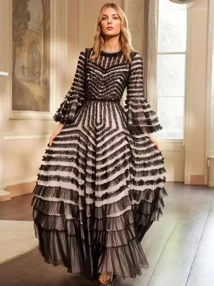 Sıradan Elbiseler Tasarımcı 2024 Kadınların Zarif Parti Elbise Yüksek Kalite Resmi Durum Akşam Moda Fransız Şık Vintage