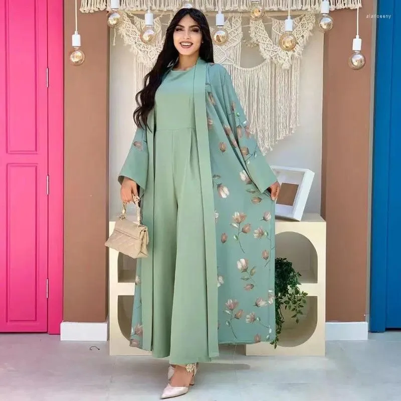 Abbigliamento etnico Medio Oriente 2024 Fiore Cappotto lungo Moda Elegante Abaya Abito a due pezzi da donna Eid Mubarak Caftano Dubai Turchia Musulmano