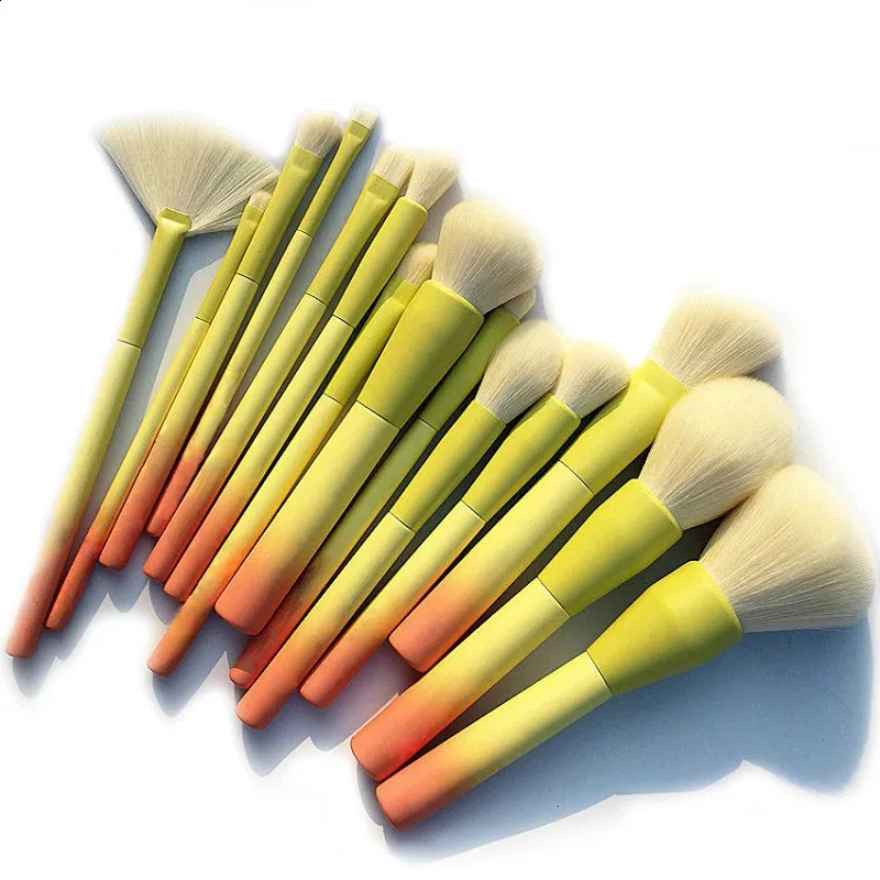 PRO Gradient Färg 14st Makeup Brushes Set Sime Soft Cosmetic Powder Blending Foundation Eyeshadow Blush Brush Kit Make Up Tools 240127