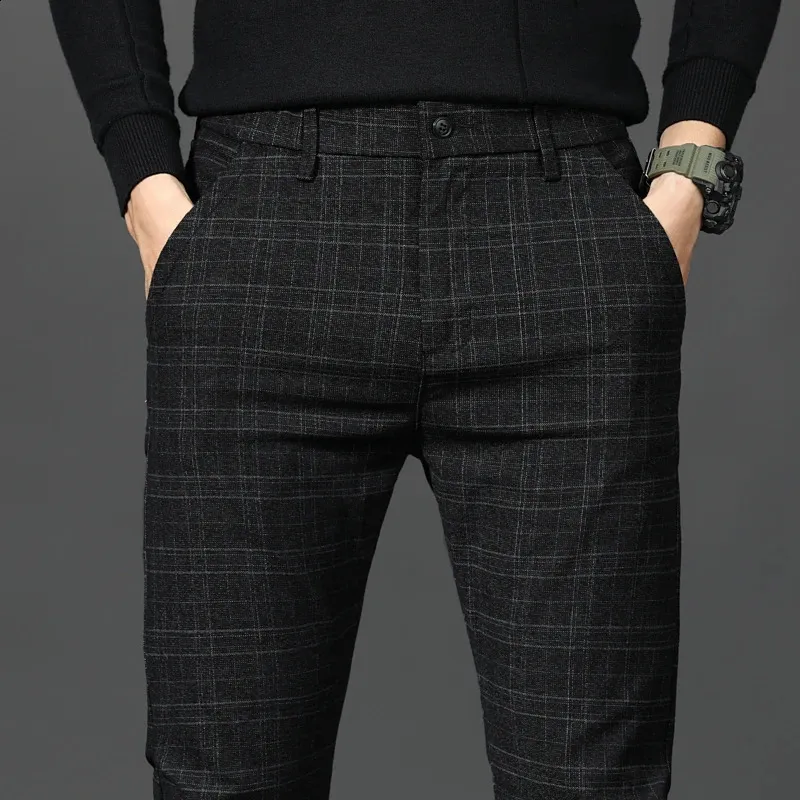 Black Pants Męskie spodnie Plaid Spring and Autumn Modna Slim Spodnie Mężczyźni szare spodnie paski 28-38 Pantalones Hombre 240124