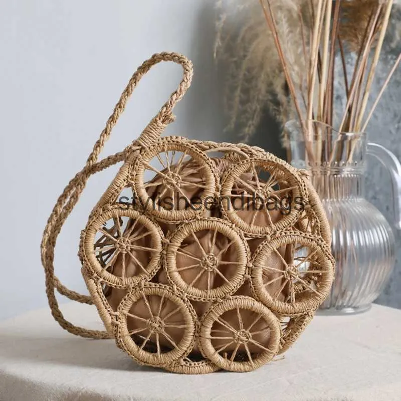 Shoulder Bags Summer Hollow Round Straw Bag For Women Casual Woven Handmade Crossbody Bag New Trendy Rattan Beach Bags Designer Circle HandbagH24218