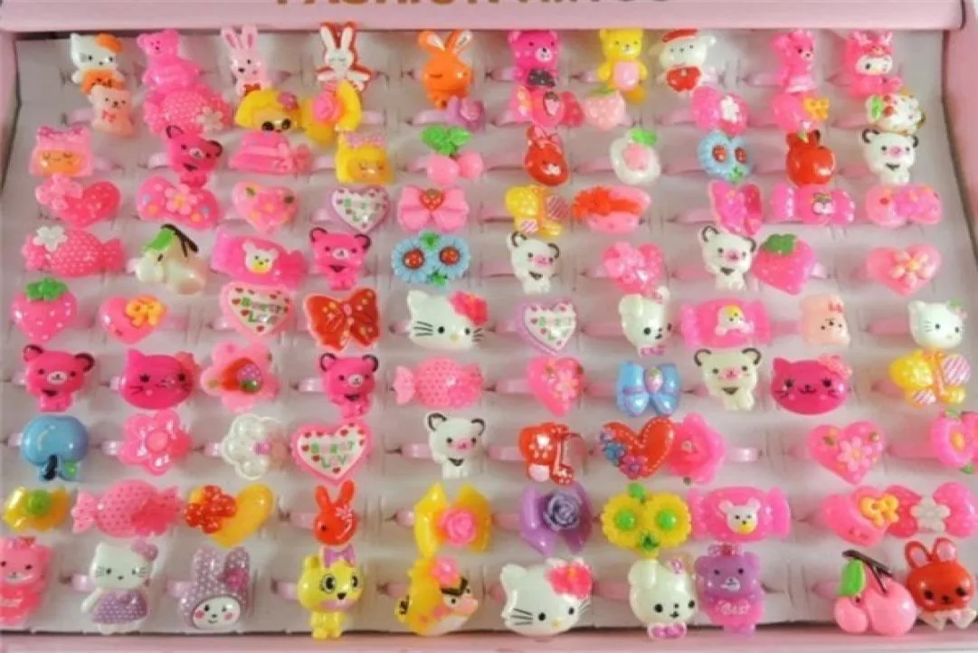 Candy Farbe Kunststoff Kinder Ringe für Mädchen Cartoon niedlichen Tier Kaninchen Bär Kinder039S Tag Schmuck für Weihnachten ps14185816355