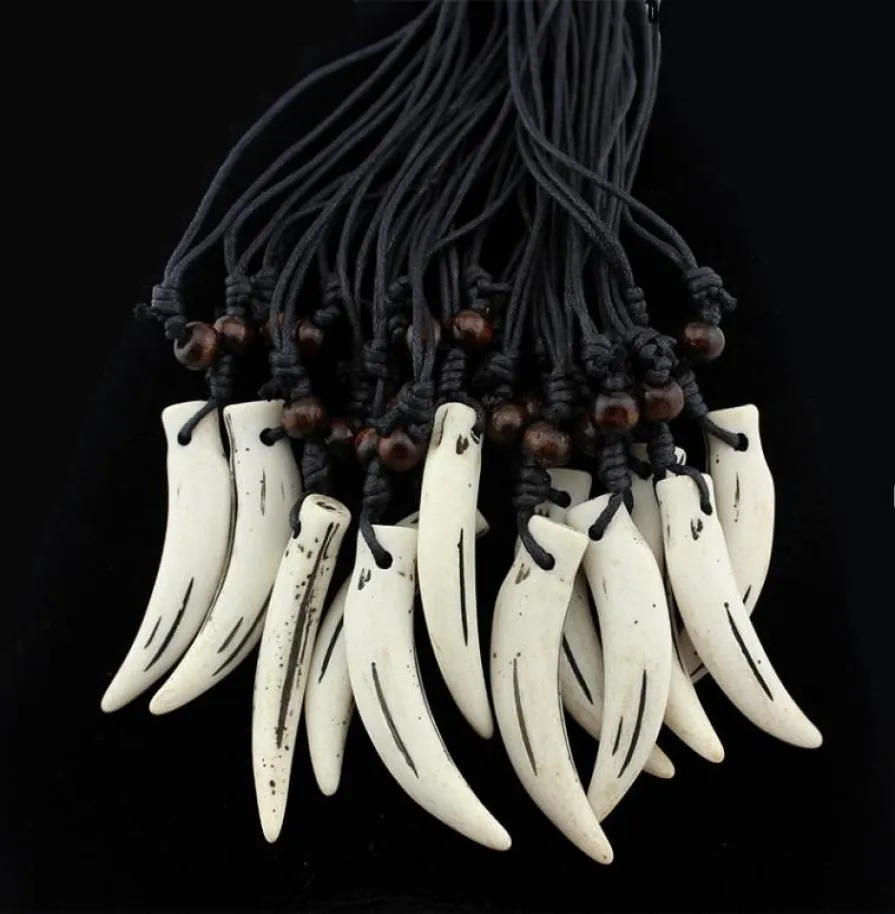 12 PCS Tribal Style Imitation Yak Bone Raźń Fałszywe wilk Ząb Amulet Wisior drewniany koraliki Naszyjnik Whatle MN1098711916