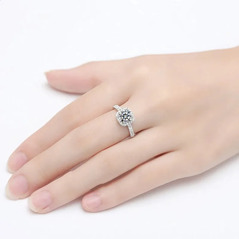 Knobspin D Color okrągły pierścień 925 srebrny srebrny z 18 -karatowymi białymi złotymi pierścieniami dla kobiet weselnych biżuterii 240130