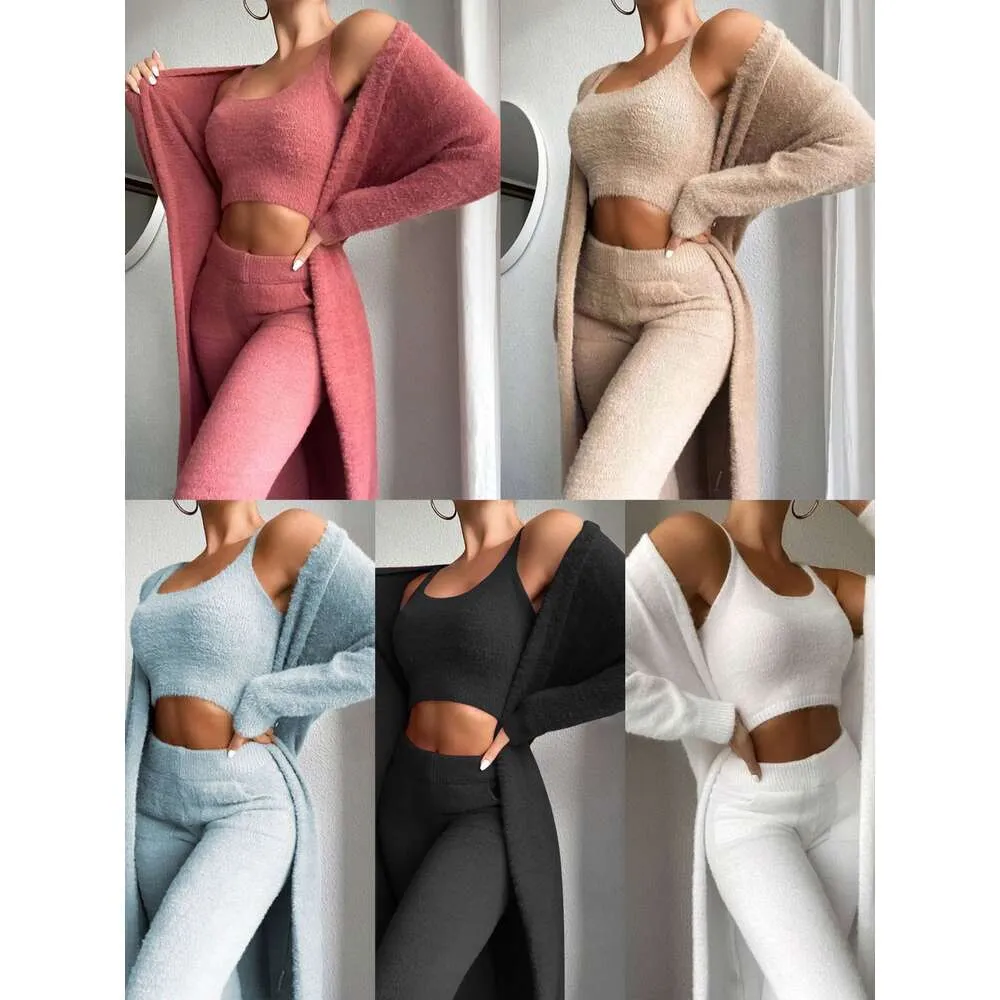 Vêtements pour femmes de créateurs nouveau sexy col en V en peluche gilet court pantalon costume trois pièces femmes pantalons décontractés de mode débardeur et veste pour femmes vêtements d'extérieur haut de gammeKNY1