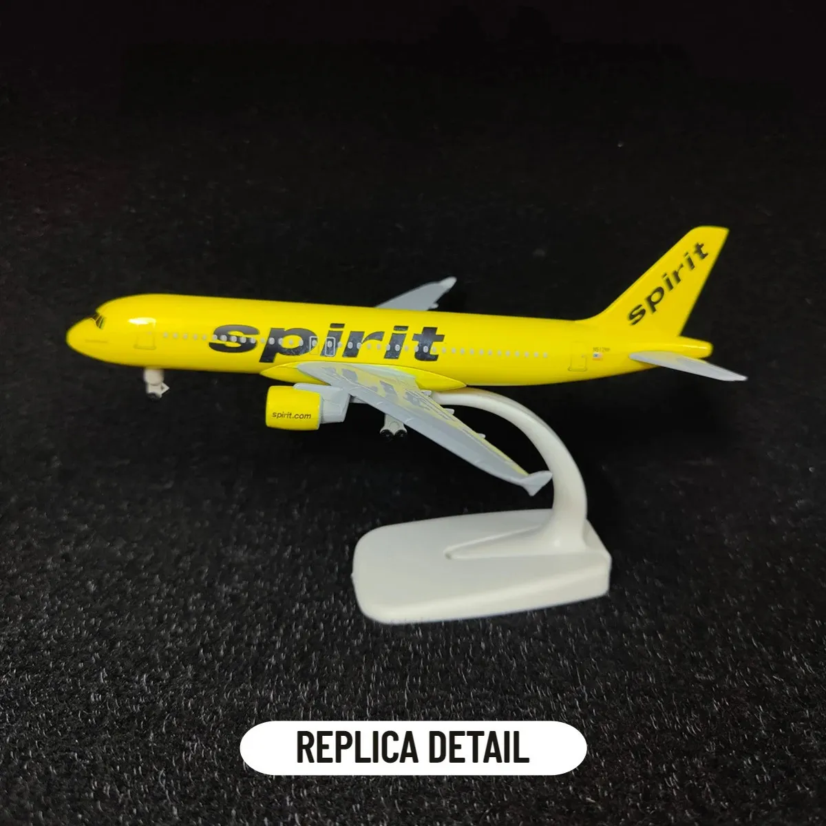 Skala 1 250 Metal Aircraft Model Replica Spirit A320 Airplane Aviation Decoration Miniature Art Collection Kid Boy Toy 240201