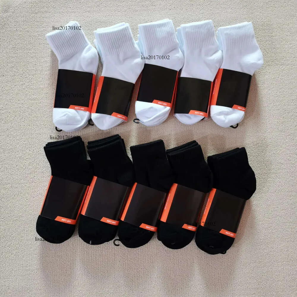Mens Socks Wholesale Sell at Least 12 Pairs Classic Black White Women Men High Quality Letter Breathable Cotton Sports Ankle Sock Elastic No Need to Wait Spot