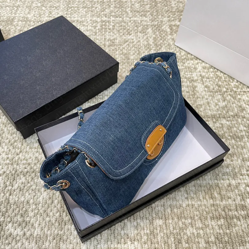 حقائب Luxurys Handbags مصمميات الكتف أكياس كروس المصمم حقيبة سيدة المحافظ المصممين للمصممين على حقائب اليد محافظ سيدة