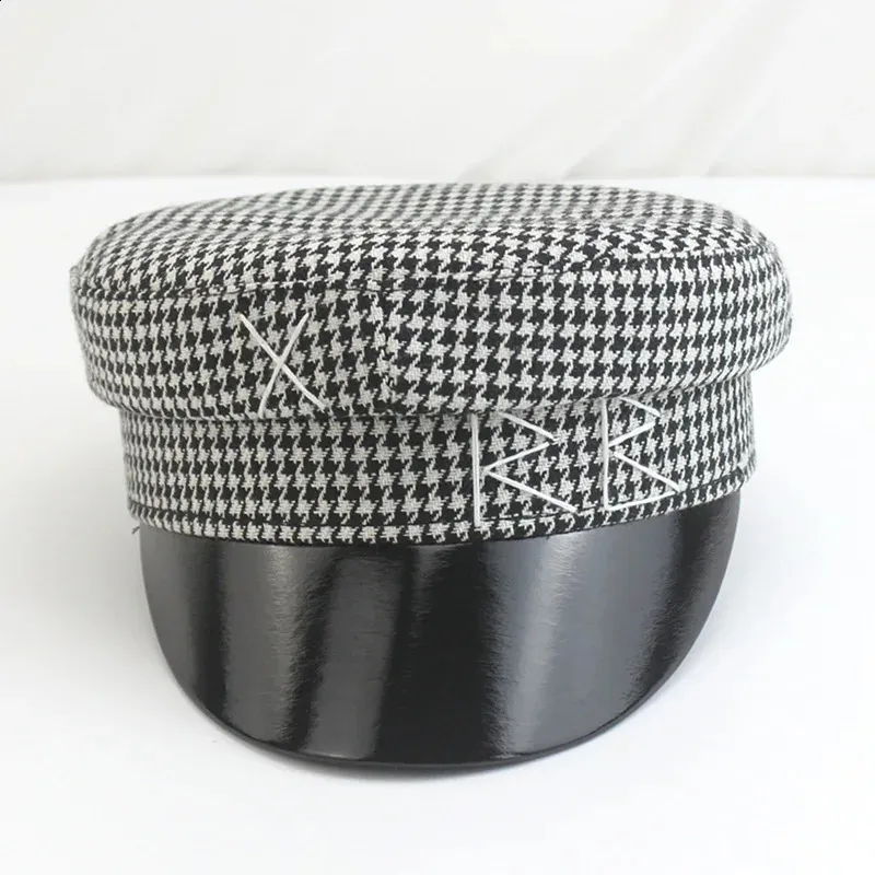 القبعات الشتوية للنساء الموضة Houndstooth Sailor Hat Embroidery RB Military Sport Travel Flat Cap Cap Warm Student Navy 240202