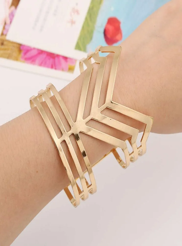 Exaggerated fashion wide irregular metal gold open armband personality bracelet5603199