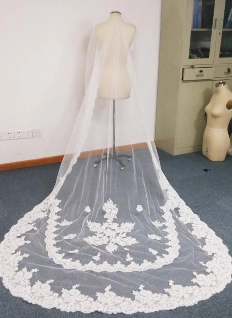 2016 Custom Made Ivory eller White Color One Layer Regal Length Lace Trimmed Long Bridal Veils Dhyz 015312661