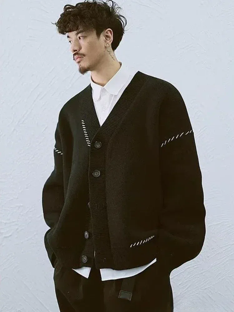 Męskie swetry ubrania japońskie retro sweter z dzianiny męski płaszcz płaszcz mało patchworka czarna koszulka z długim rękawem workowate ulica a