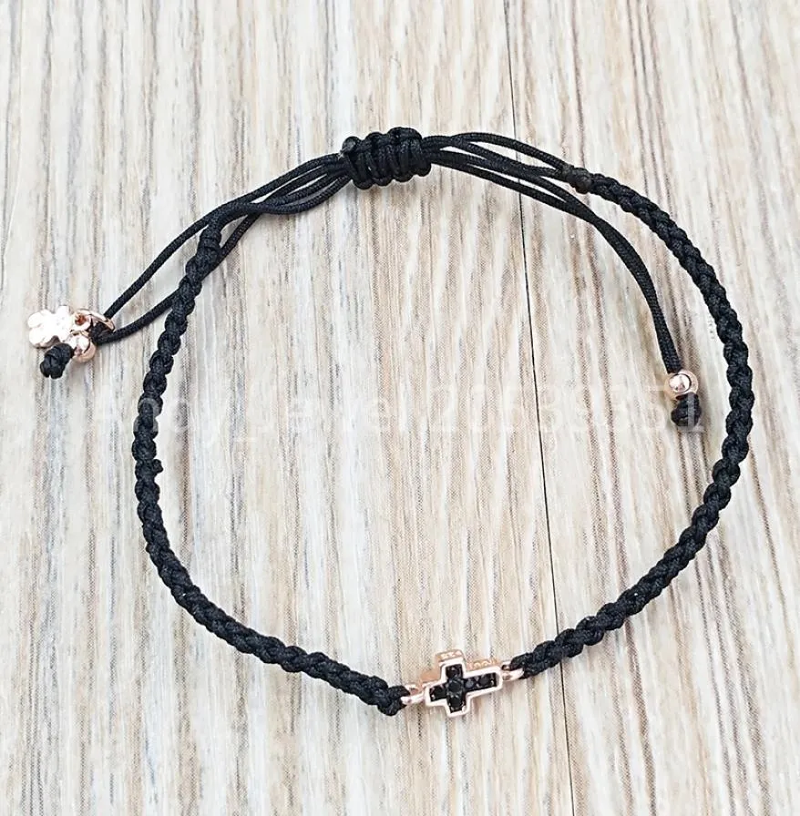 Pulsera con motivo de cruz en oro vermeil rosa con espinelas y cordón negro Pulseras auténticas de plata de ley 925 que se adaptan al oso europeo J9537873