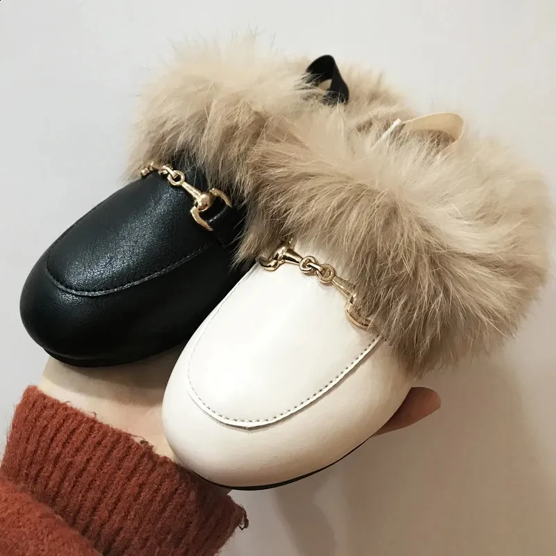 Kids Fur Shoes Children Warm Outdoor Slides Baby Girls Slippers Toddler Beige Brand Flats Princess Slides Slip On Shoes Winter 240118