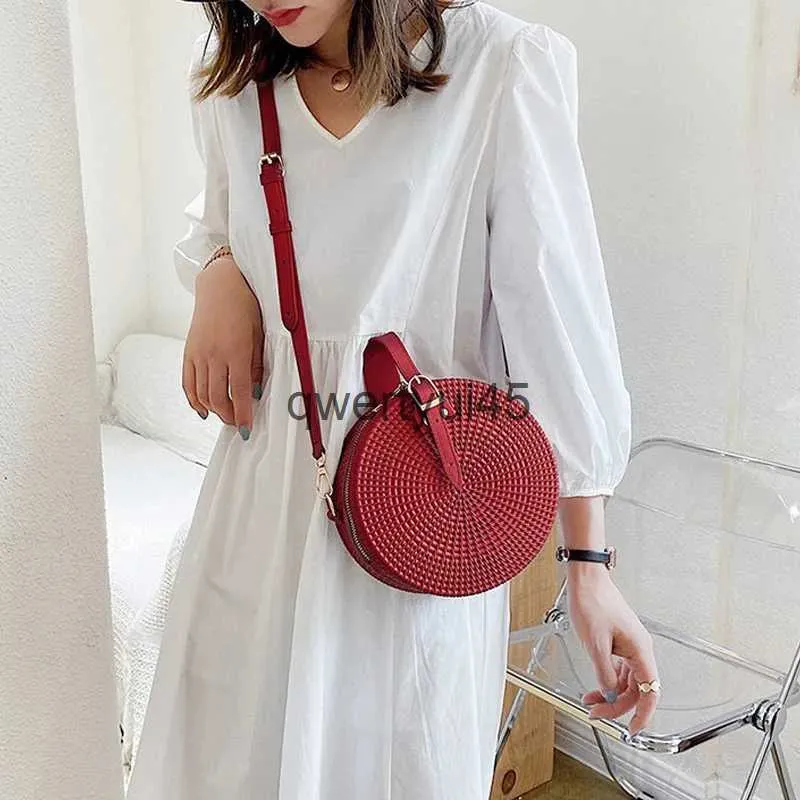 Shoulder Bags New Fasion Womens Crossbody Summer PVC Jelly Soulder Bag Silicone Woven Round Female andbag Designer Sopper PurseH24218