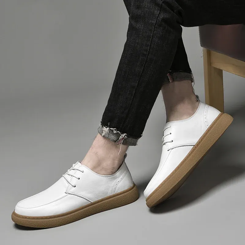 High Casual Spring Quality Flats Mens British Style Véritine en cuir en cuir Up White Oxford Men Confort Chaussures Business Chaussures