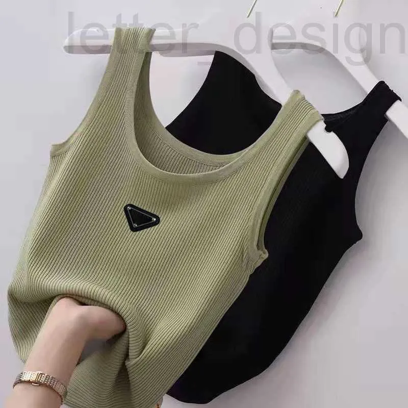 designer Women's Tanks High quality Knits Top Designer tees T Shirts fashion temperament knitted Embroidery Knitted Vest Sleeveless Pullover Womens Sport Tops