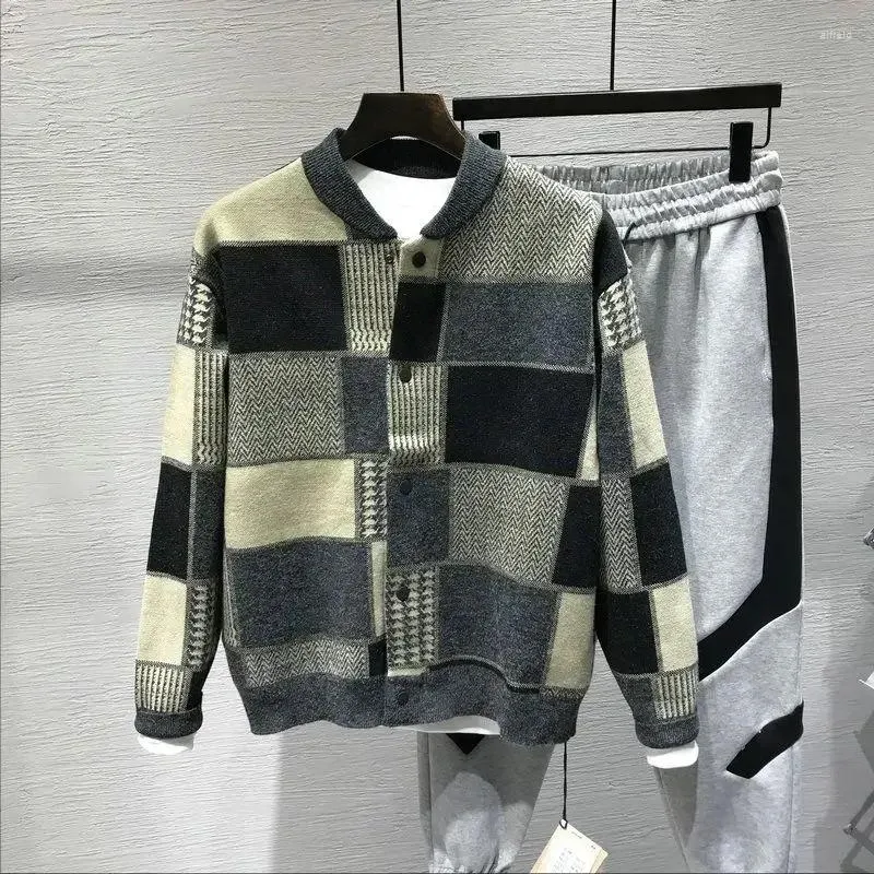 Herrtröjor kläder cardigan collared stickad tröja male ingen hoodie rutig en avslappnad svetttröja ful hög kvalitet i x