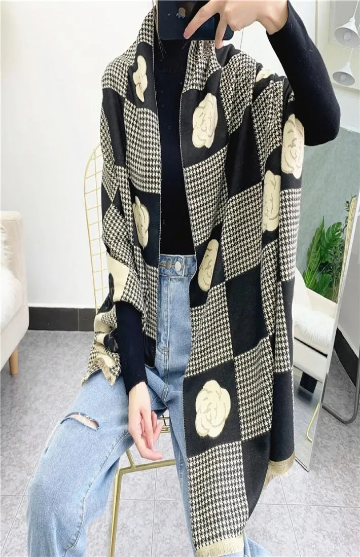 Autumn and Winter New Elegant Celebrity Camellia Imitation Cashmere Scarf Long Thicked Warm For Women 18065cm6489753