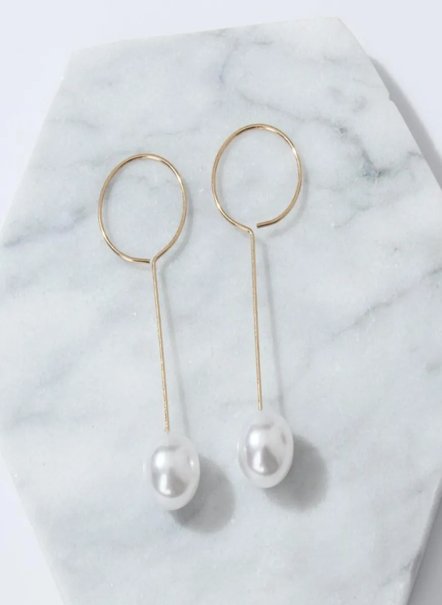 E197 Koreaanse stijl Pearl Earrings Celebrity Wind Long Pearl Circle Tassel oorbellen Simple Lady4678846