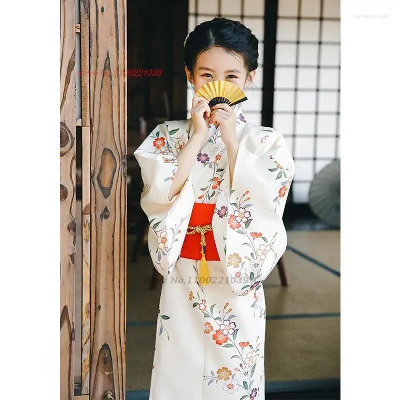 Abbigliamento etnico 2024 Kimono Yukata tradizionale giapponese Abito vintage Geisha Stampa floreale Festival per bambini Spettacolo Costume cosplay
