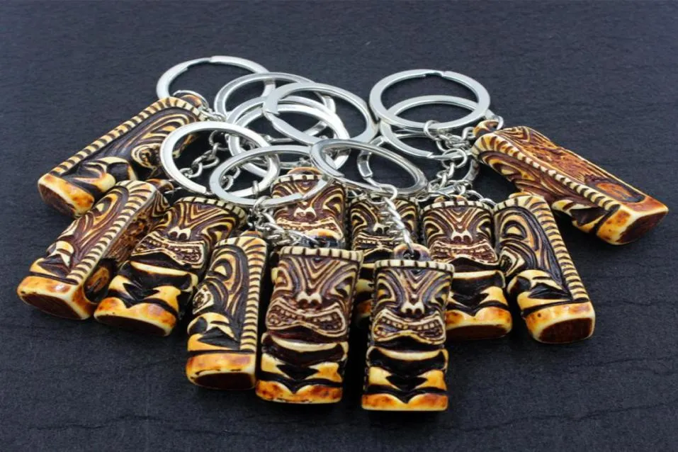 Hela 12pcslot cool pojke Men039s Totem Tiki Man Keyrings Keychains Car Key Rings for Children039S Gift KR269302055