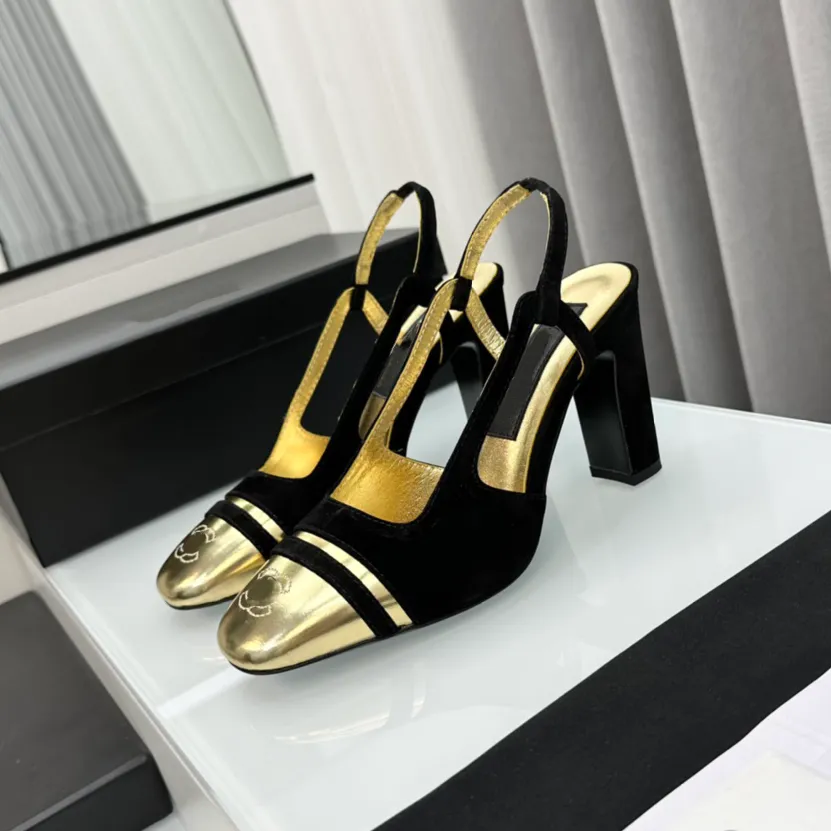 2024 Designer Luxury Womens Sandals Spring Candy Color Channel Sandaler Slippers Högklackade klänningskor Fashion Läder Spetsiga läder Svartgrå rosa Beige Shoes