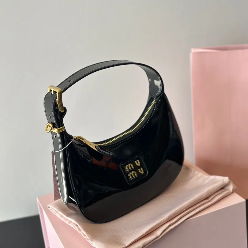 DHgate.com:Designer Glossy Leather Shoulder Bag: Spice Up