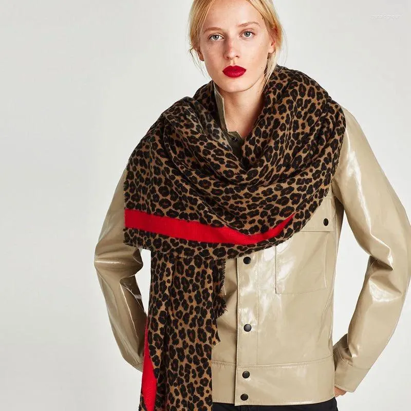 Halsdukar mode lady leopard tryck halsduk kvinnor långa sjalar mjuk wrap er