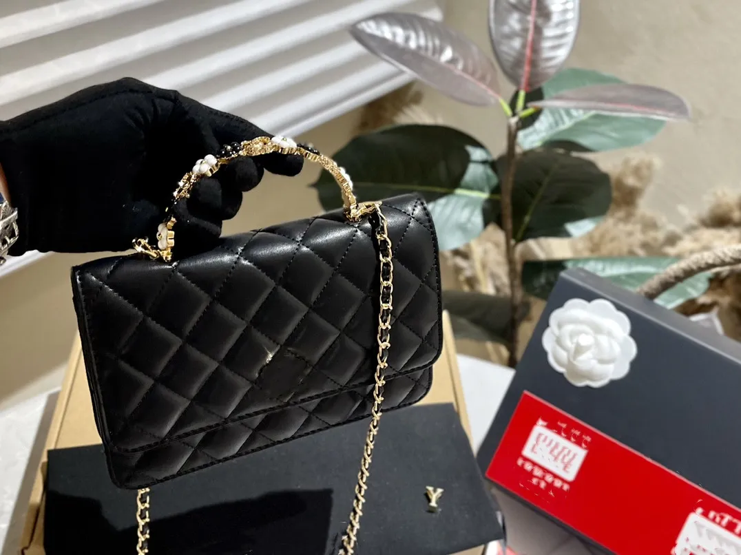 23K Camellia Handalı Woc Omuz Çantası Tasarımcı Kadınların Yüksek Kaliteli Deri Crossbody Bag CC Çantası Üç Renk