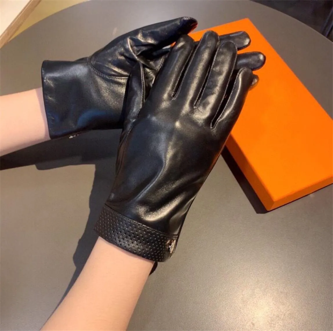 Vinter varm handskar bekväma mjuka handskar designer rena lädermantens dam bokstäver med box4283502