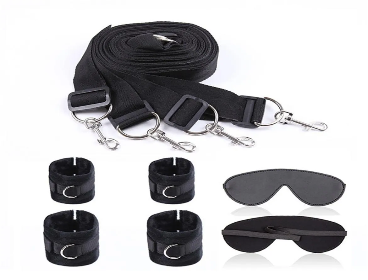 Black plush tied hands Bed tied bed straps Eye mask hooks female equipment bundled couple passionate flirting sex toys5812792