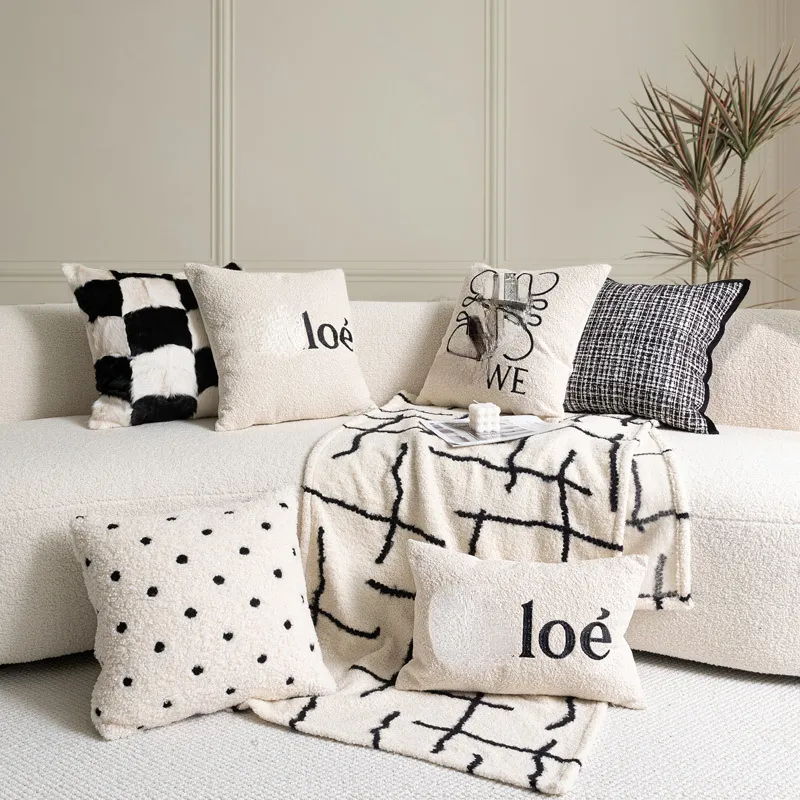 Luz estilo francês preto e branco sofá travesseiro sala de estar quarto bay janela travesseiros modelo quartos almofada creme estilo cama almofada café da manhã