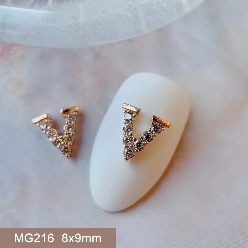 10 pièces MG216 lettre Alphabet V alliage Zircon cristaux s bijoux Nail Art décorations ongles accessoires breloques fournitures 240123