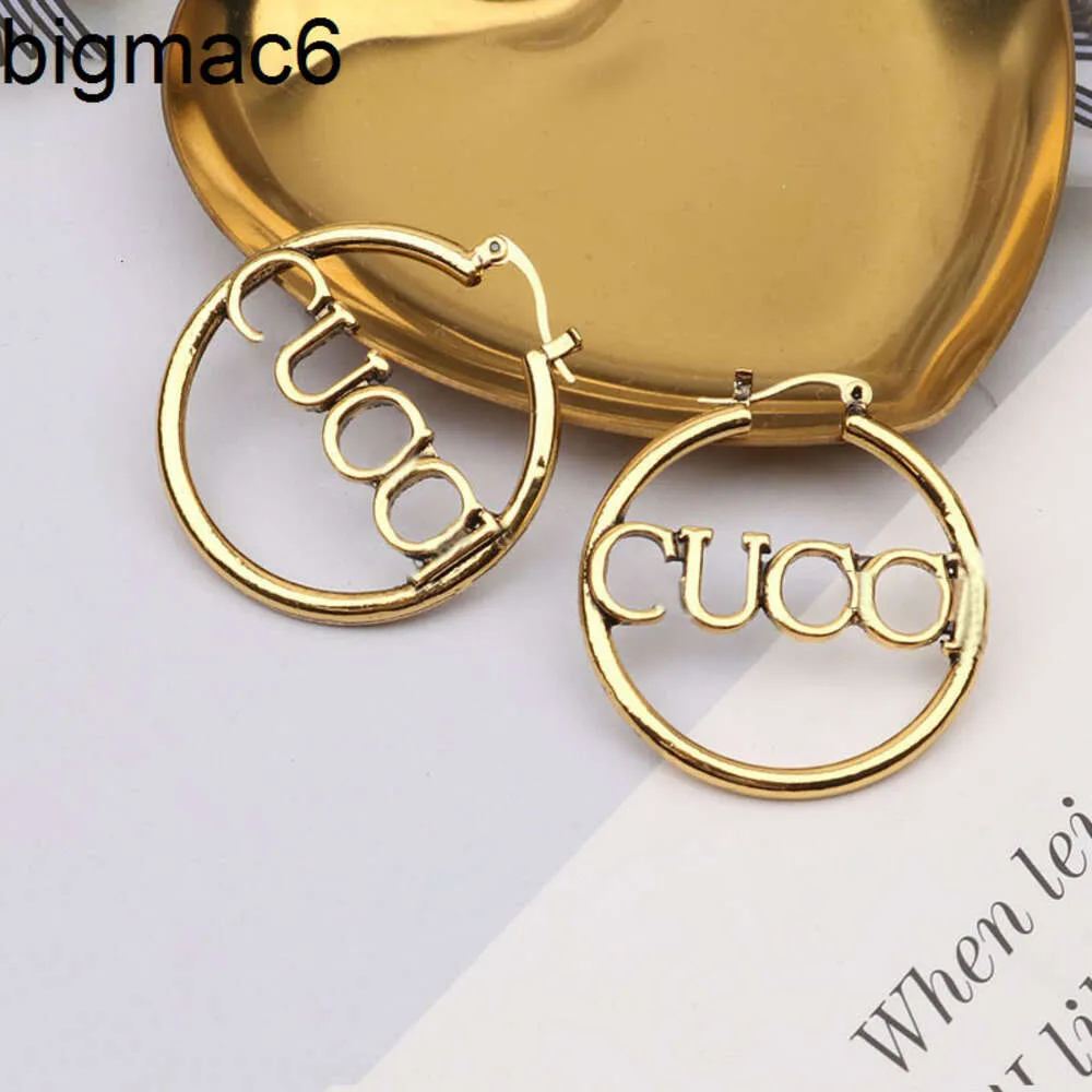 Vintage Designer Hoop Earrings for Women Girls Luxury Gold Geometric Big Circle GVCCII Ear Studs Valentines Day Gift Olika 2024