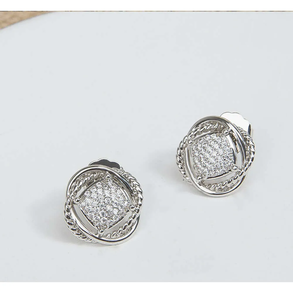 Pendientes de joyería de lujo Pendientes de circonio cúbico cuadrado helado de 11 mm para mujer Pendientes de joyería de lujo Pendientes de diseño de anillo geométrico escalonado Accesorios de joyería