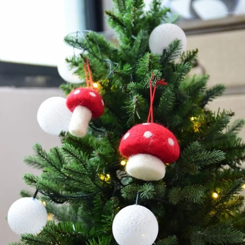 Christmas Tree Pendant Decor Felt Mushroom Hanging Decoration Home Party Decor Pendant New Year ornaments 20211270a