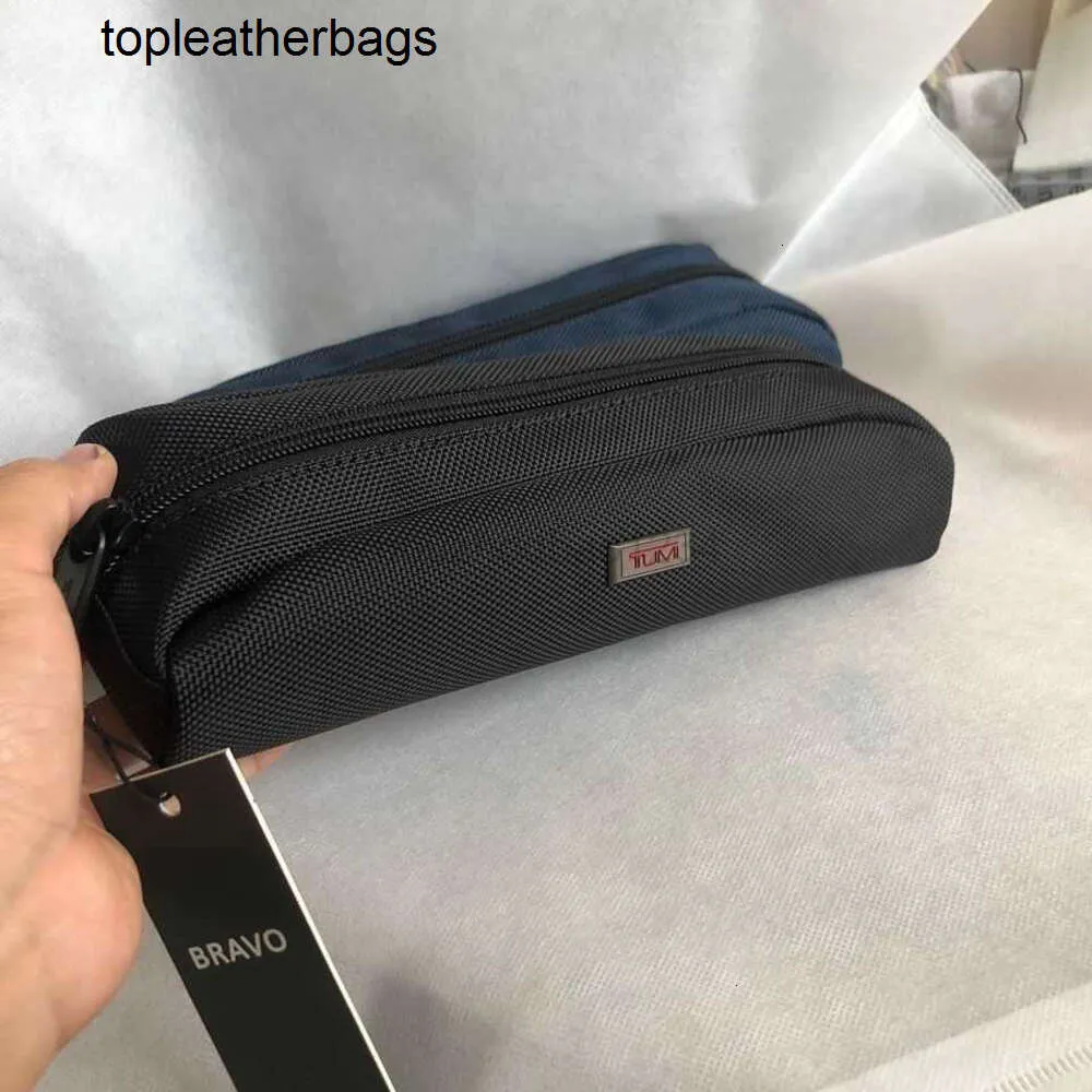 Tumii Tumbackpack Designer Sac Nouveau sac à dos pour hommes Voyage portable Bag de haute qualité en nylon de grande capacité Bag de mode décontracté NG4W