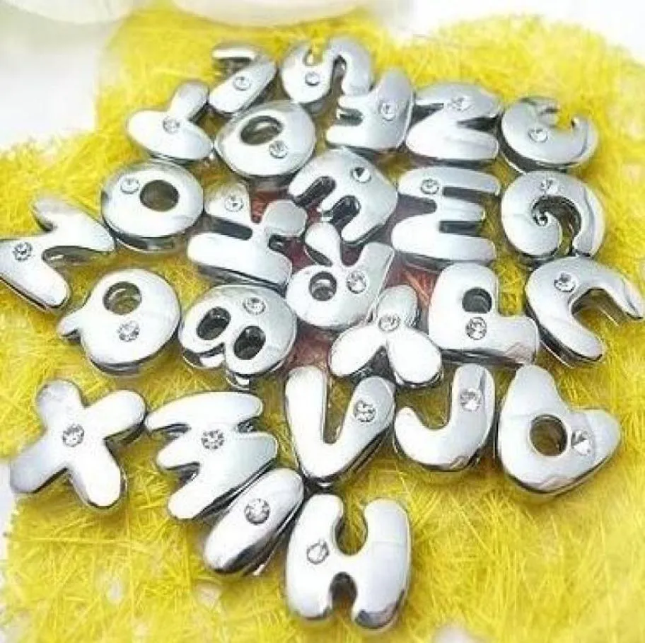 8mm 130 stuksslot AZ One strass Zilver Kleur Slide letter charm DIY Legering Bedels geschikt voor 8MM lederen polsbandje armband5591235