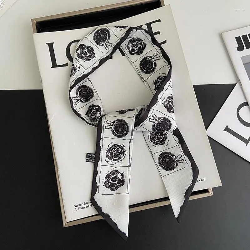 Échantillonnages 19 mm Print Small Scarf Femme Bureau Lady Spring Summer Softwarm de tissu naturel High Quality