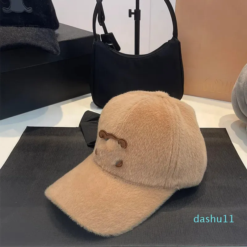 Chapéu de designer de luxo boné de beisebol carta estilo clássico para homens e mulheres amantes confortáveis ​​e respiráveis ​​sports bagagem de viagem